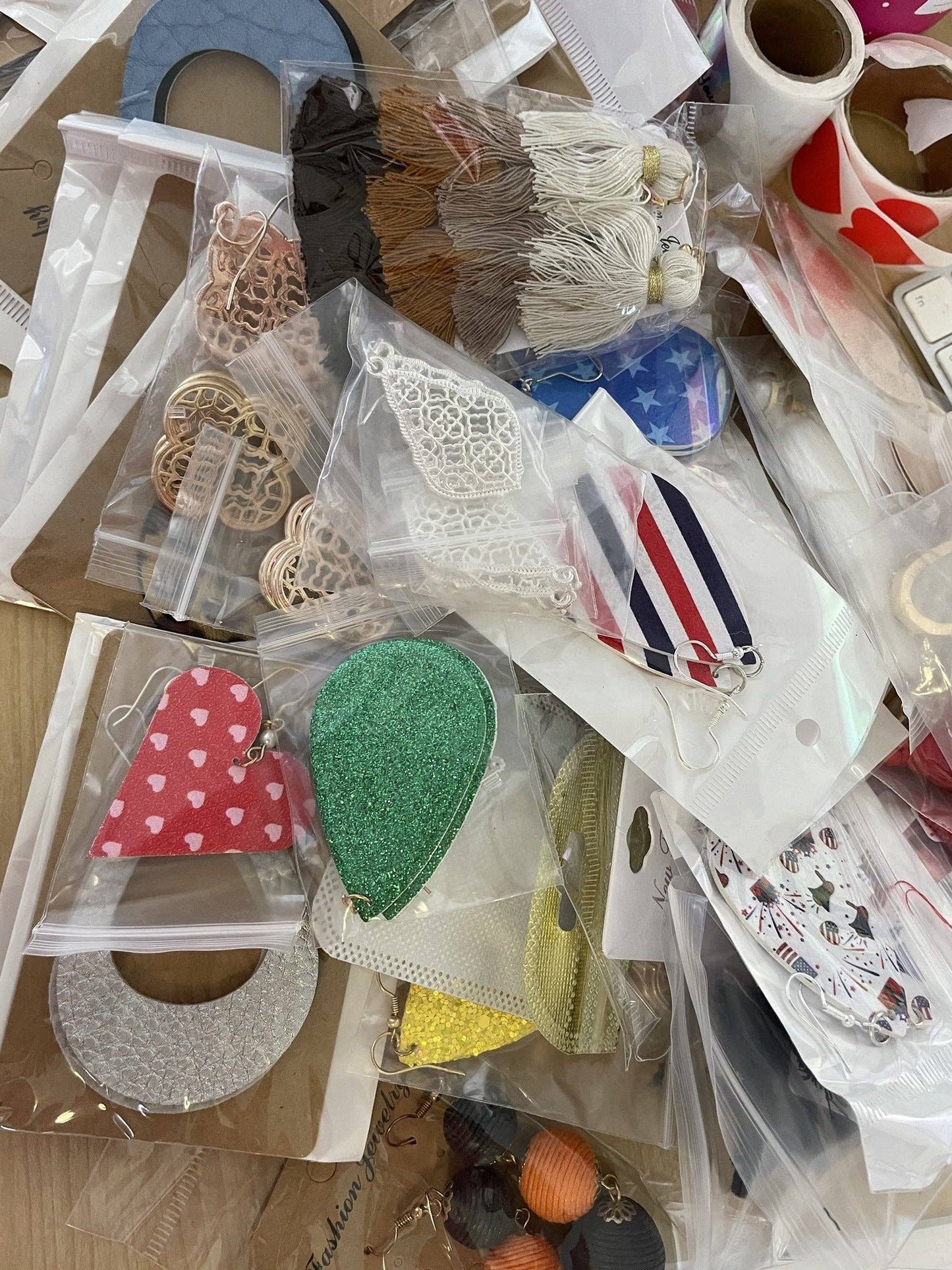 $1 Mystery Grab Bag Of Jewelry