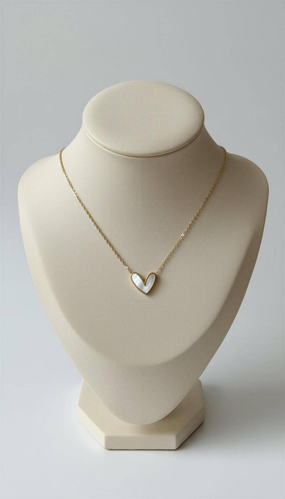 Amora Heart Tarnish-Resistant Pendant Necklace