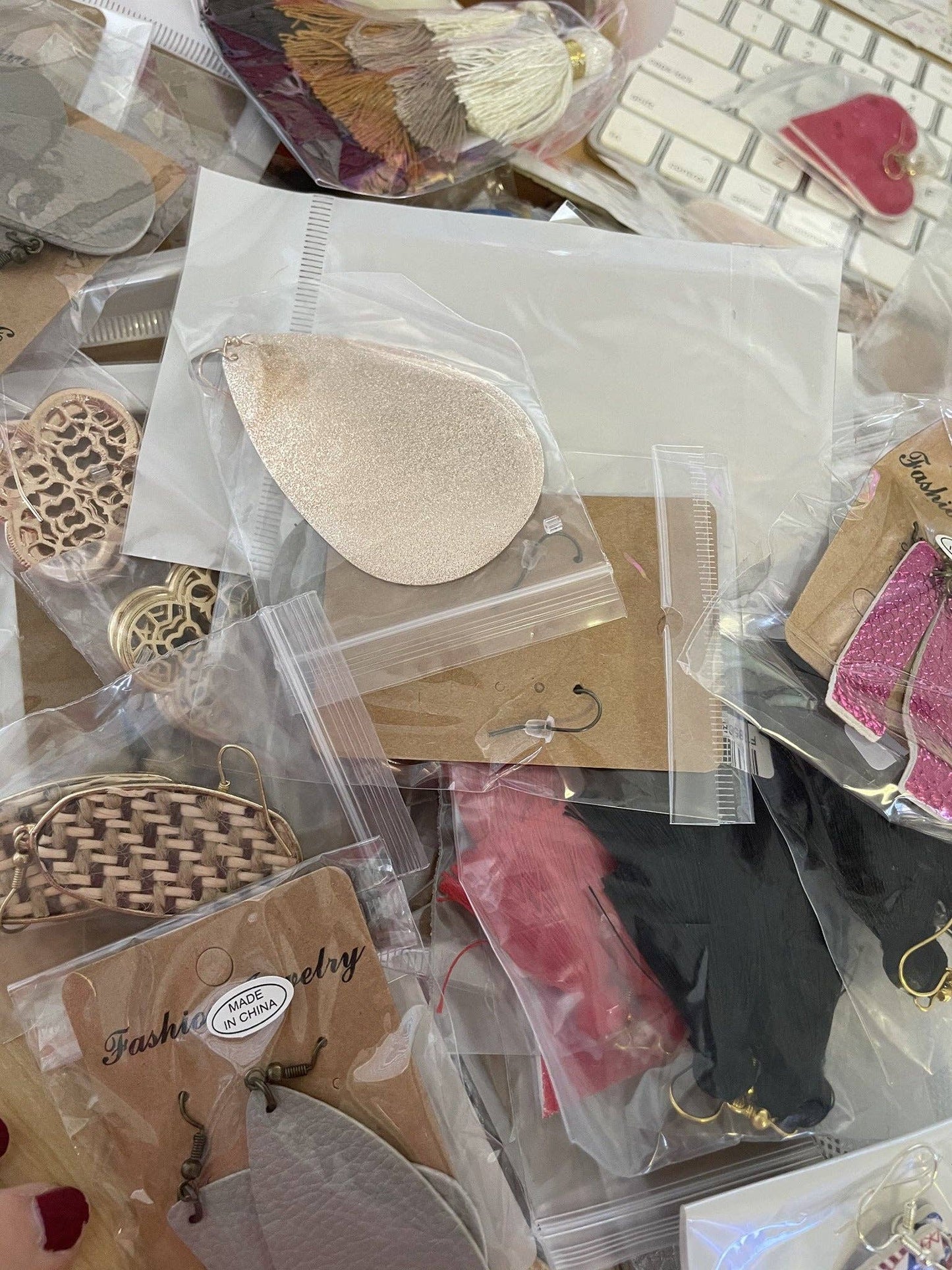 $1 Mystery Grab Bag Of Jewelry