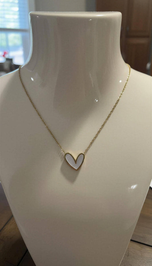 Amora Heart Tarnish-Resistant Pendant Necklace